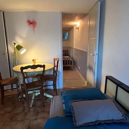Triplex T4 83M2 Vue Mer Avec Le Patio Et L'Arrivee Autonome Bandol Exterior photo